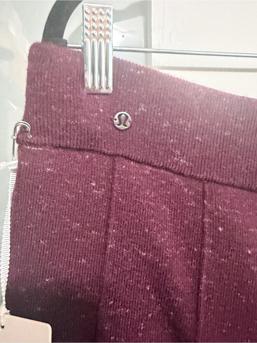 Lululemon Ribbed Merino Wool Pleated Skirt Burgundy - Picture 7 of 9
